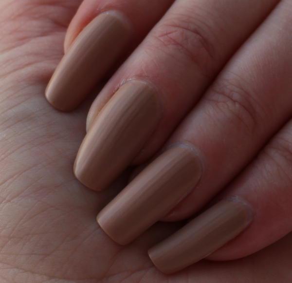 Essie Cashmere matte