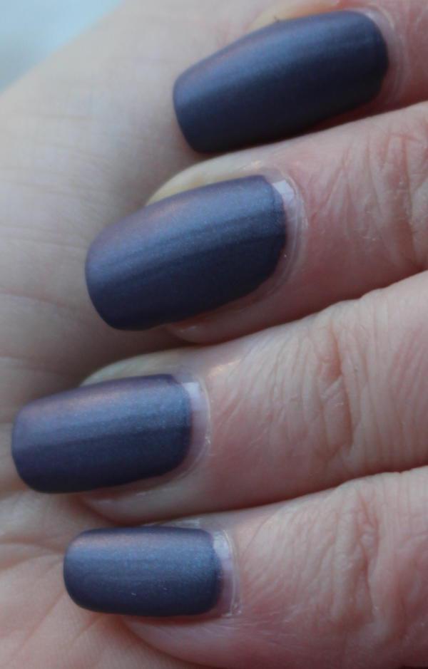 Essie Cashmere matte