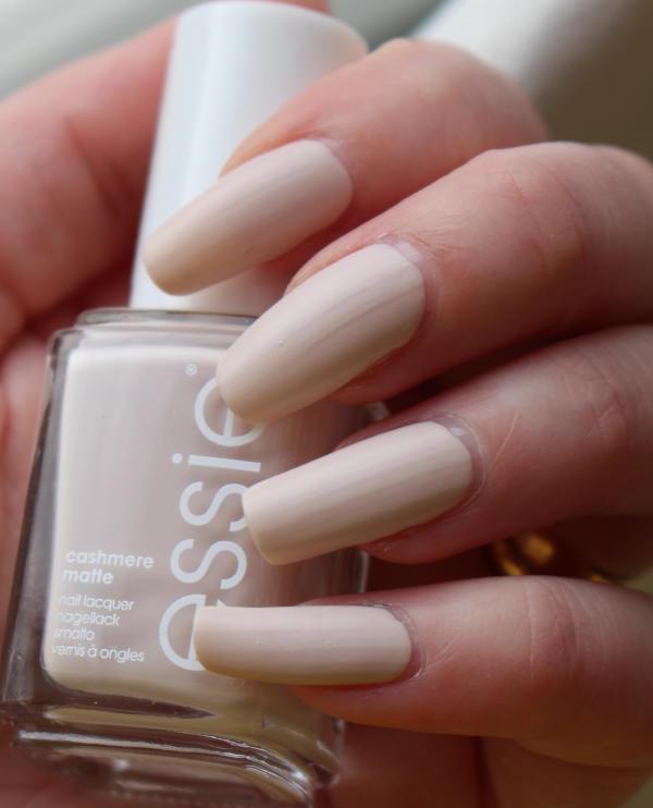 Essie Cashmere matte