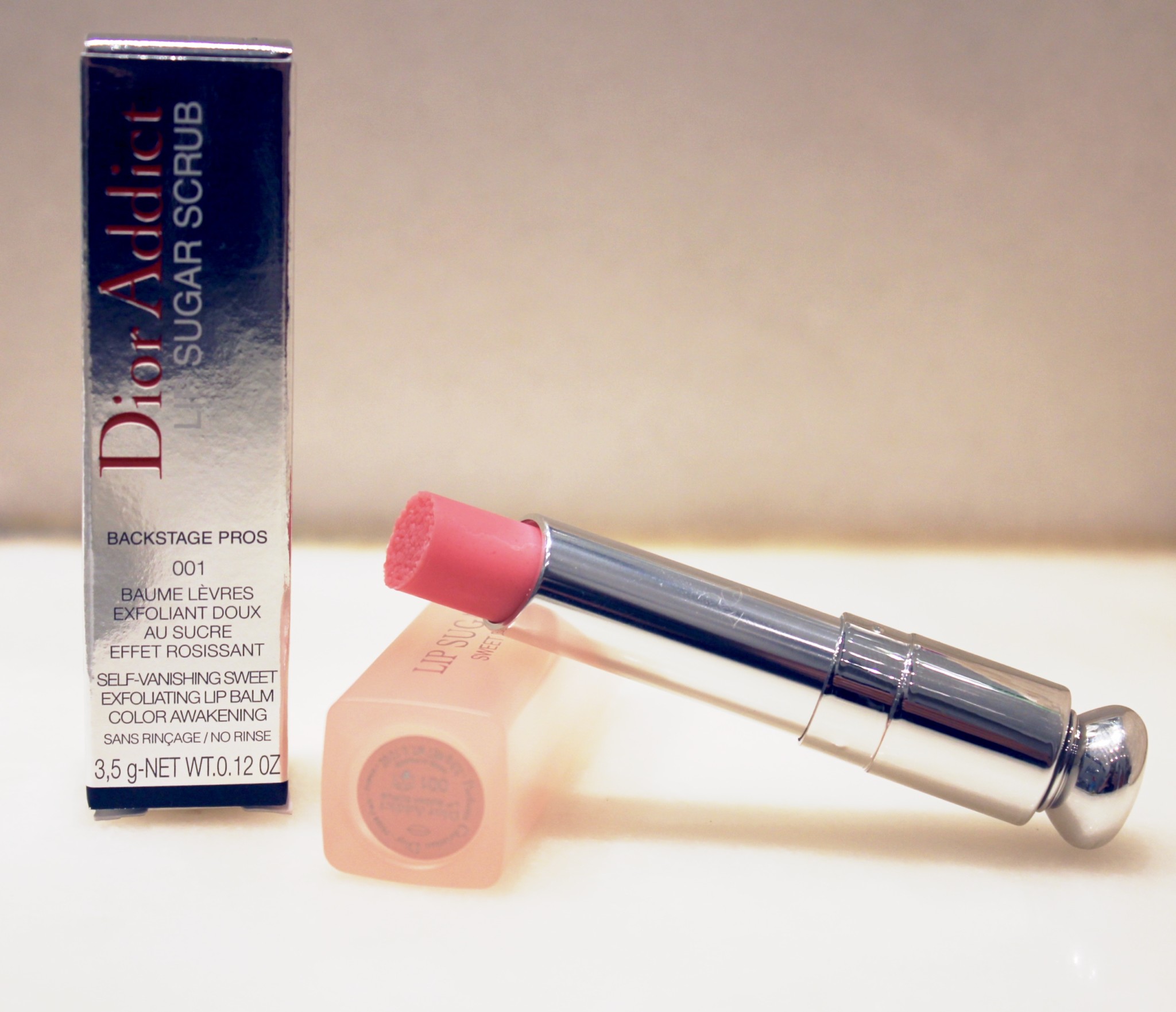 Dior Addict Lip Sugar Scrub Daisy Beauty