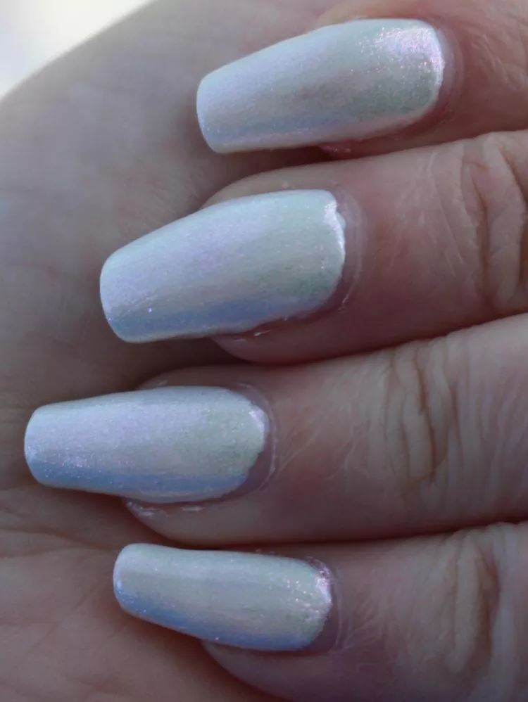 Isadora nail outlet glow