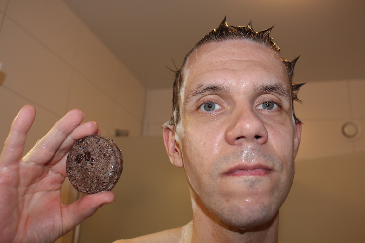 Trying out shampoo cake from Lush