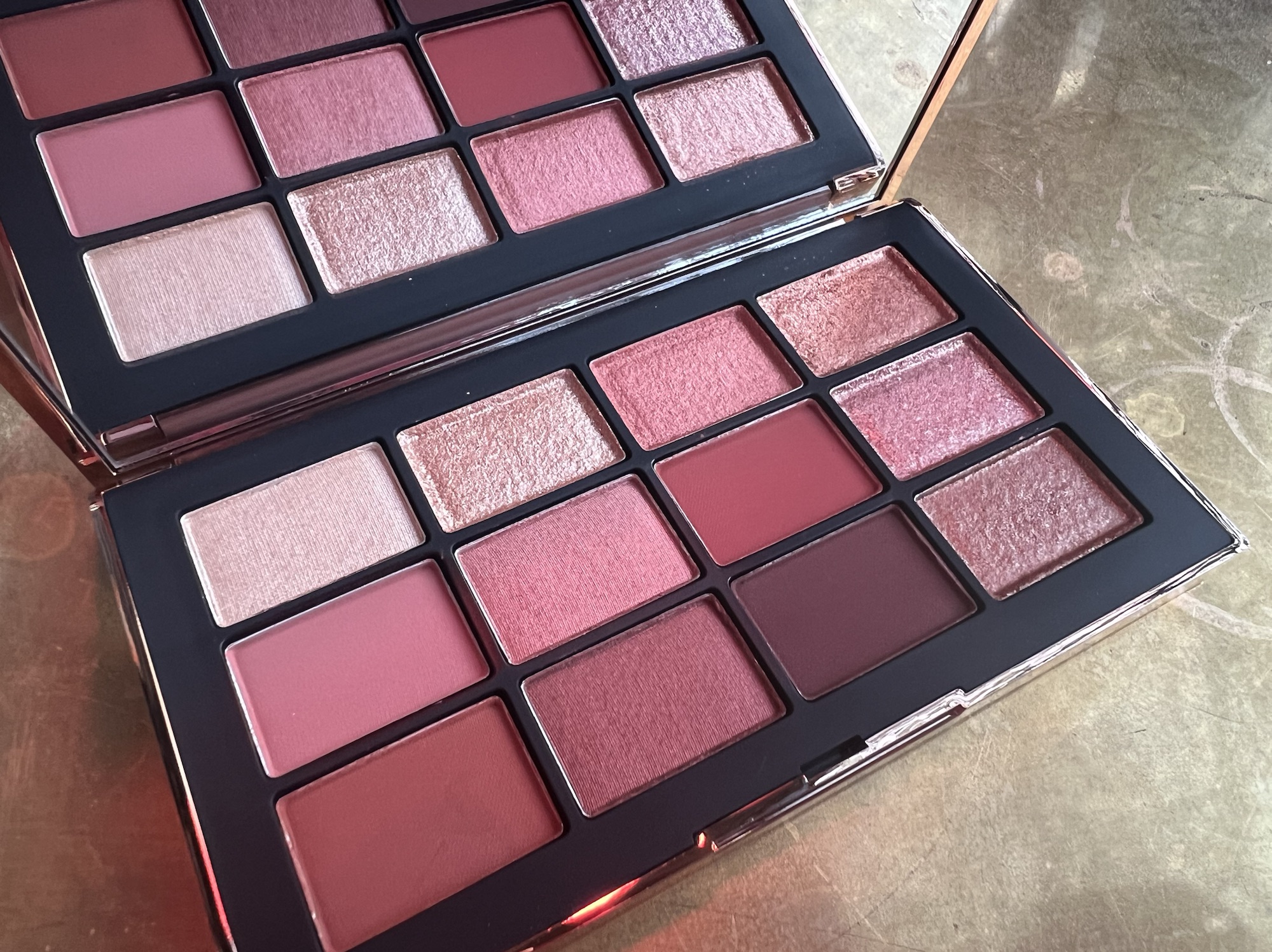 Afterglow Irresistible Eyeshadow Palette